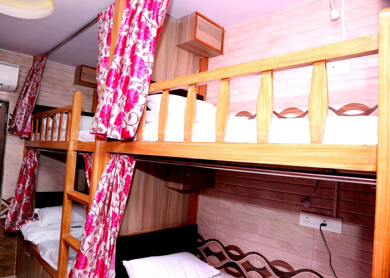 Delta Dormitory Bombaim Exterior foto