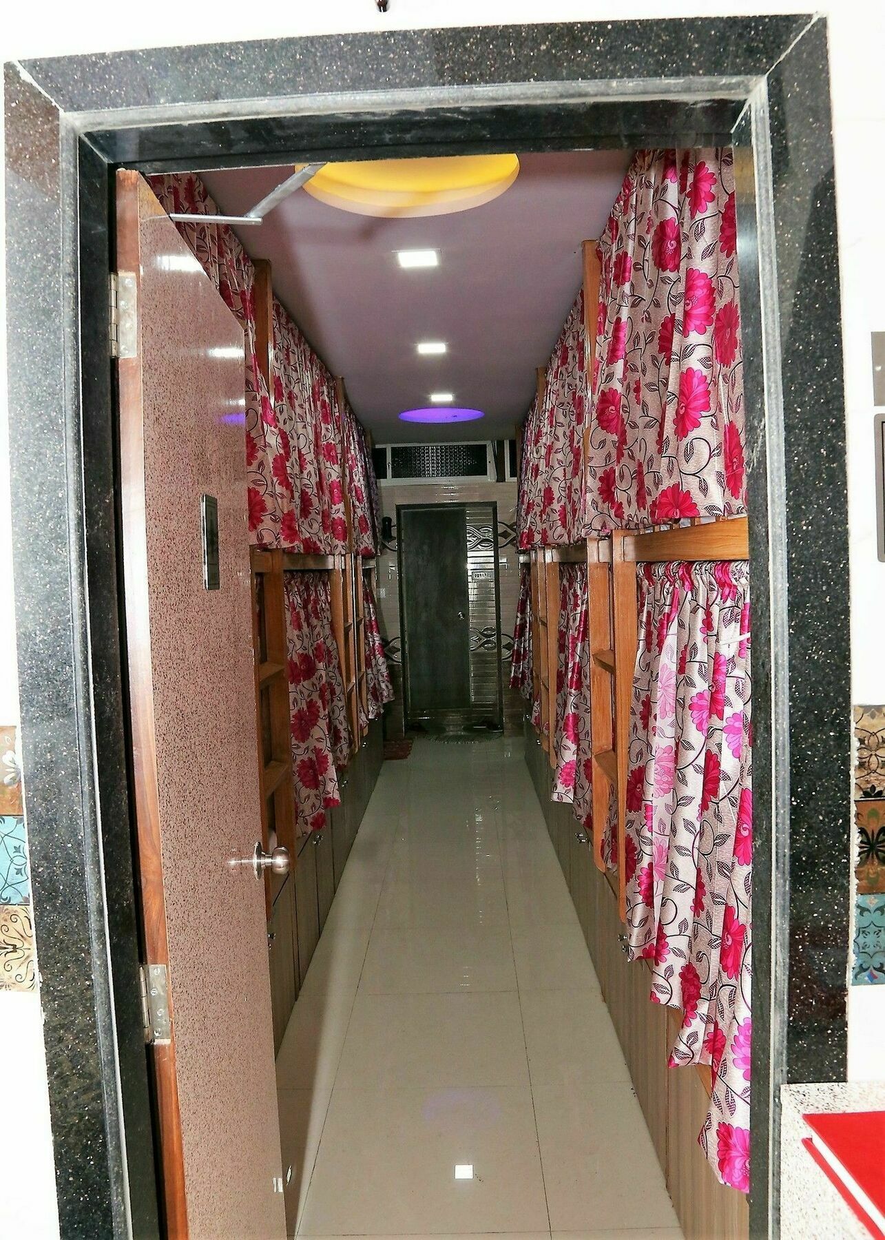 Delta Dormitory Bombaim Exterior foto